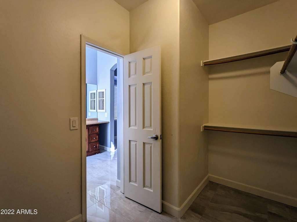 7620 W Northview Avenue - Photo 36