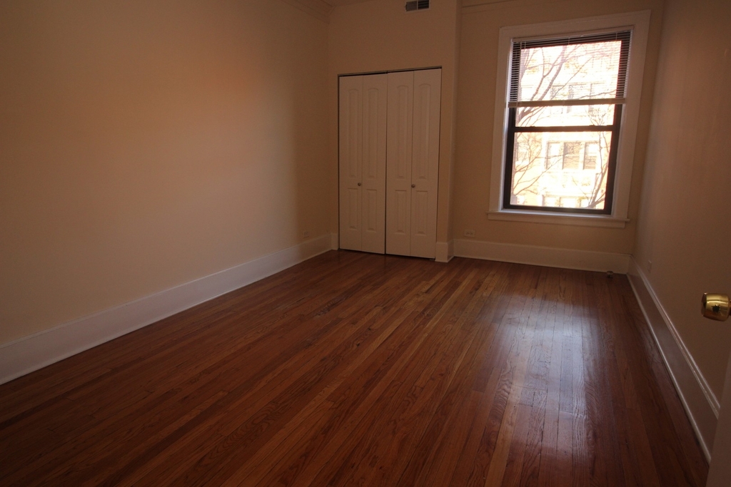 1165 E 52nd Street - Photo 11