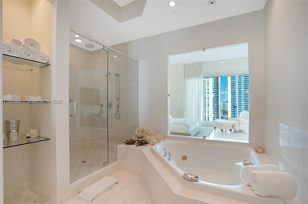 900 Brickell Key Blvd  #2203 - Photo 26