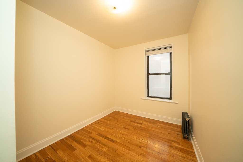 31-6 38th Street - Photo 5