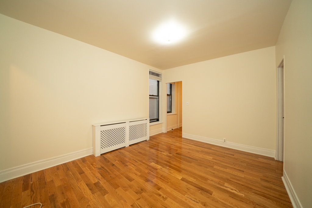 31-6 38th Street - Photo 11