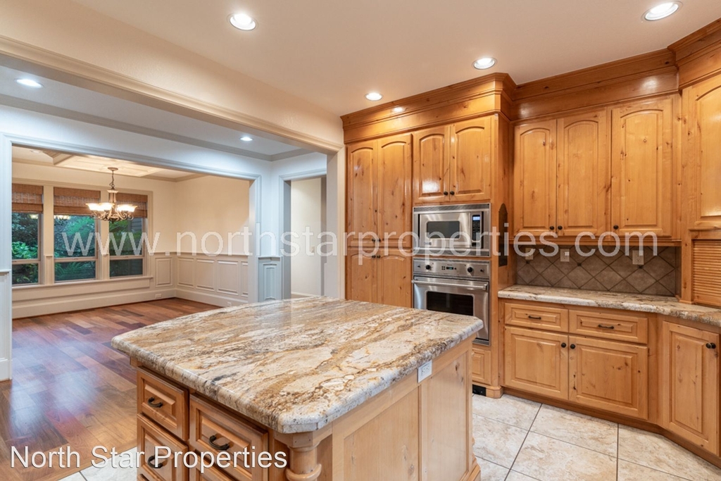 1015 Andrews Rd - Photo 11