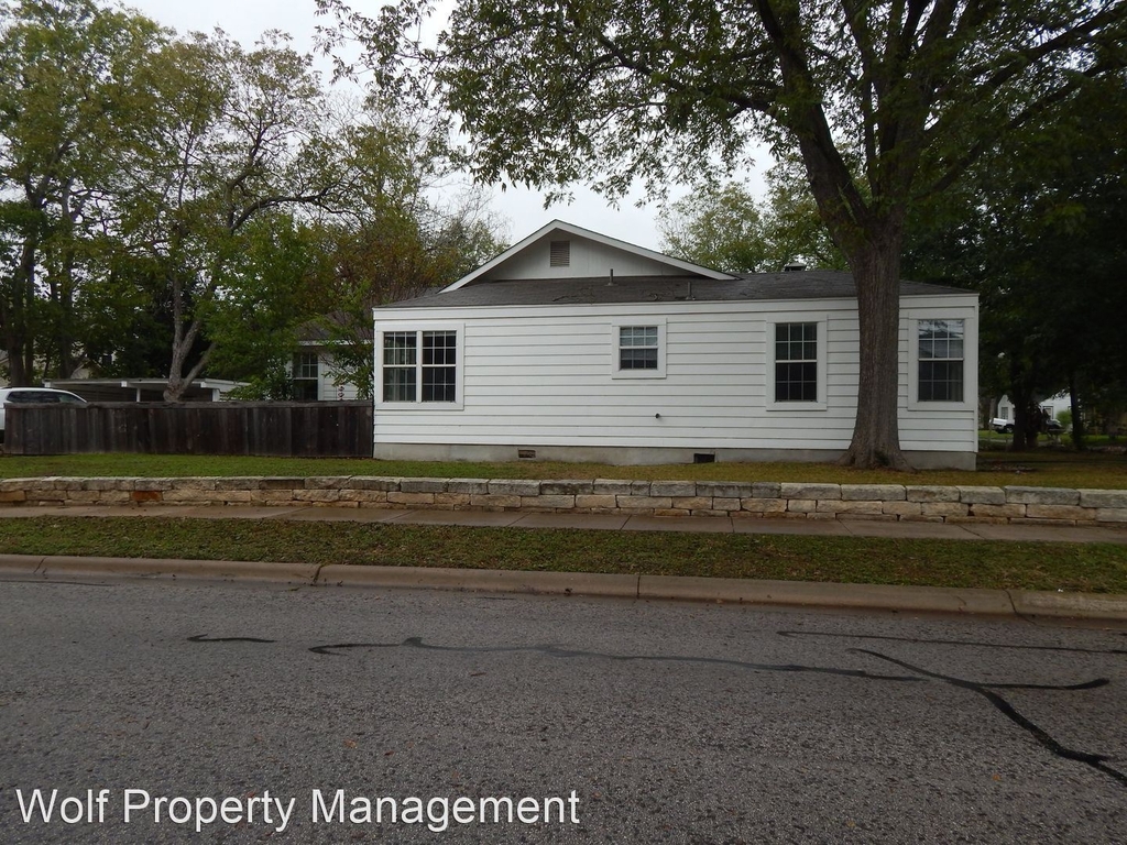 1301 Wallace Street - Photo 1