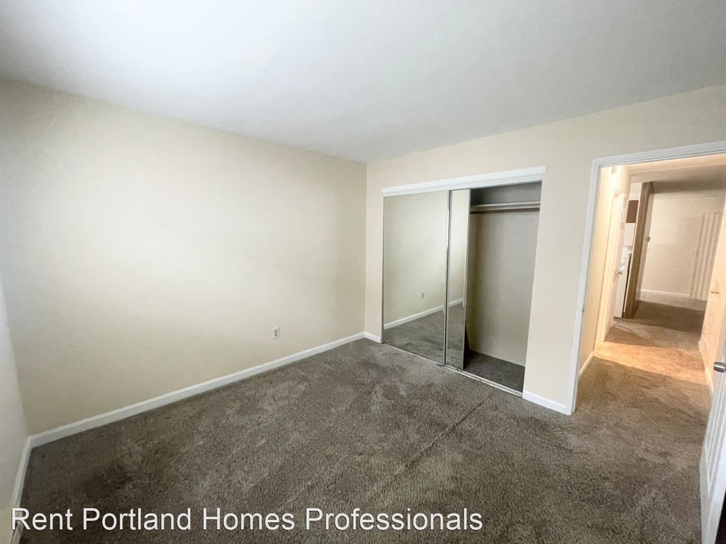 12618 E Burnside Street - Photo 6