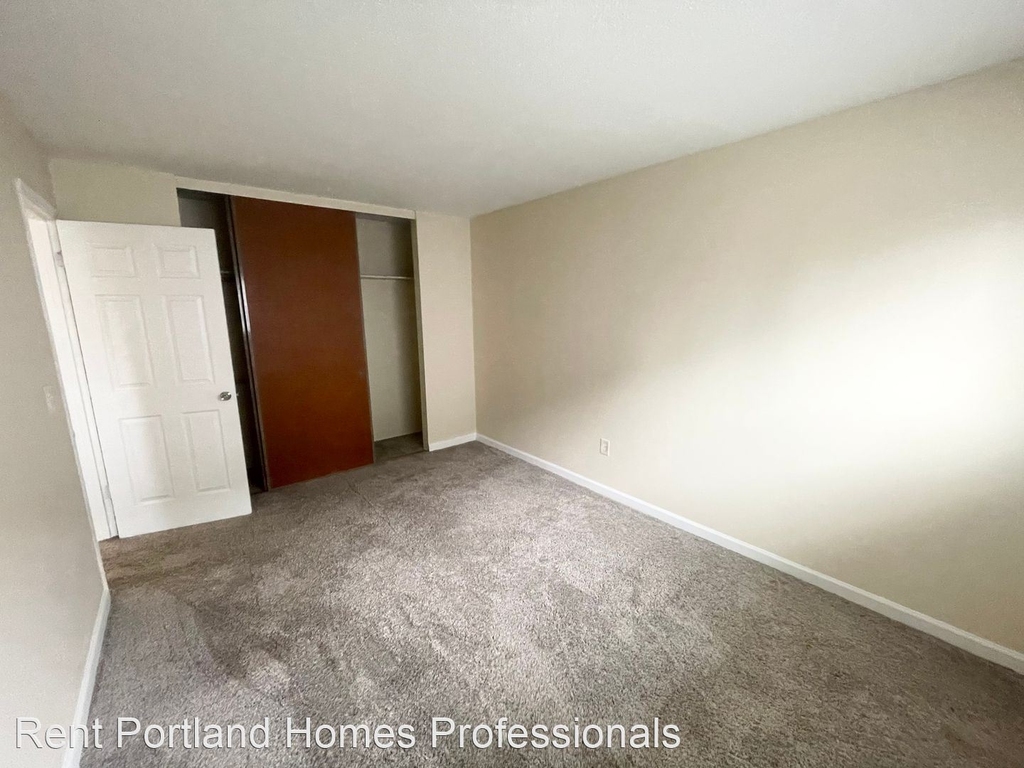 12618 E Burnside Street - Photo 8