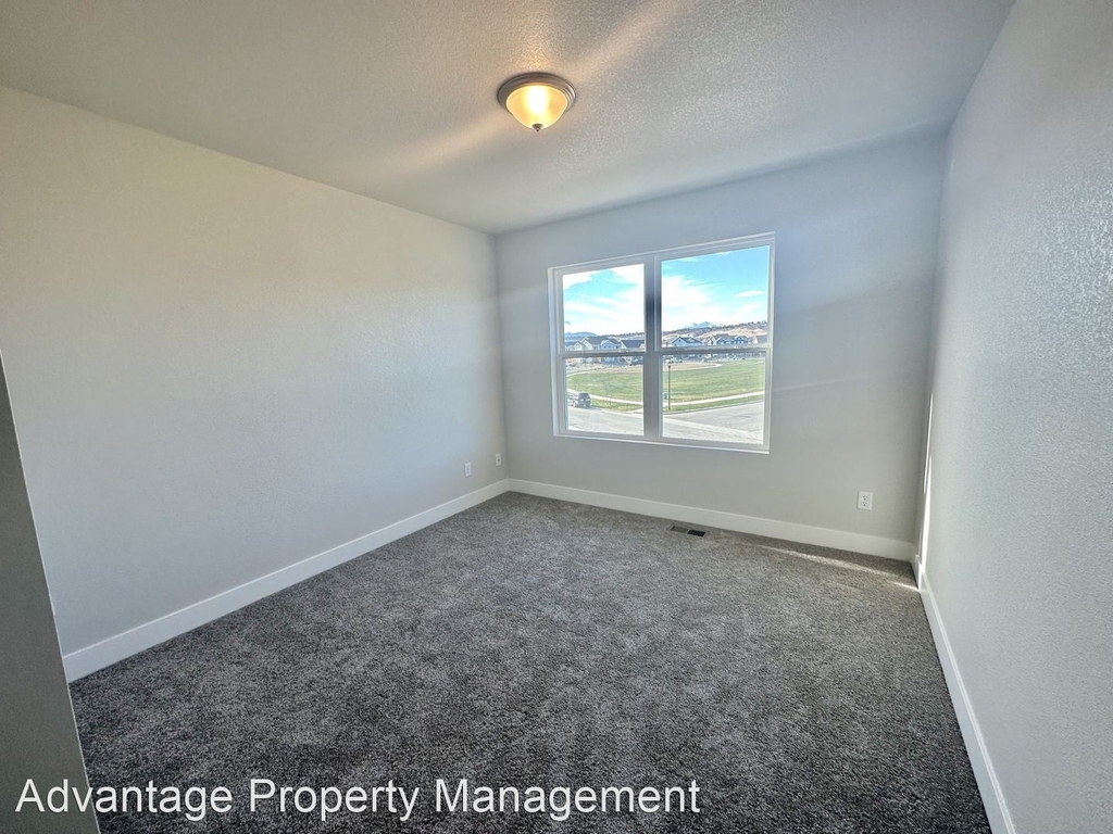 4873 Crivelli Court - Photo 22