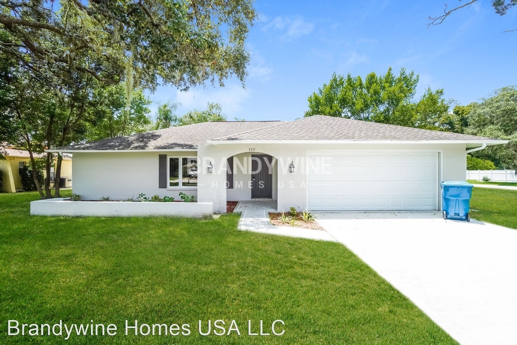 2417 Covington Ave, Spring Hill, Florida 34608 - Photo 0