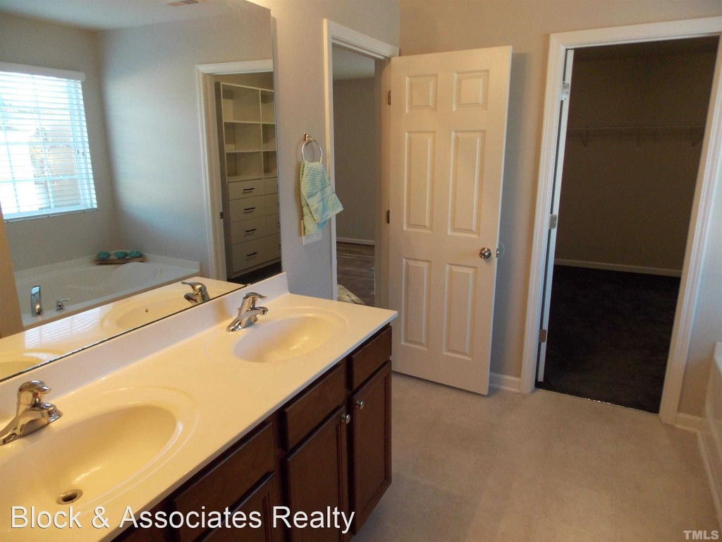 3818 Althorp Drive - Photo 2