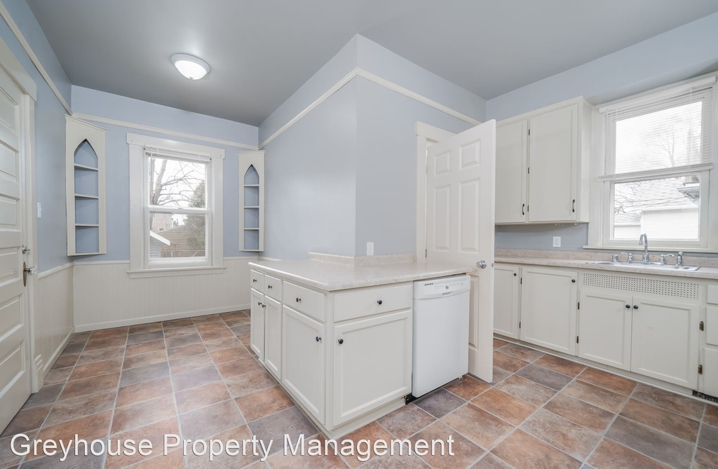 36 Olcott Street - Photo 2