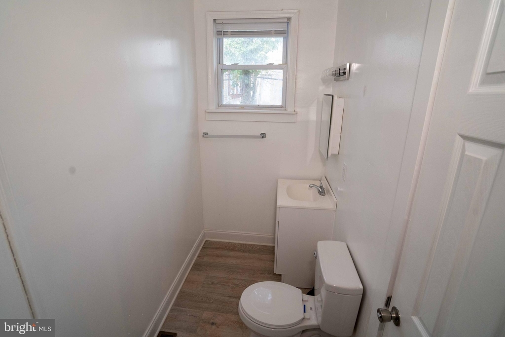 20 N Saint Bernard Street - Photo 9