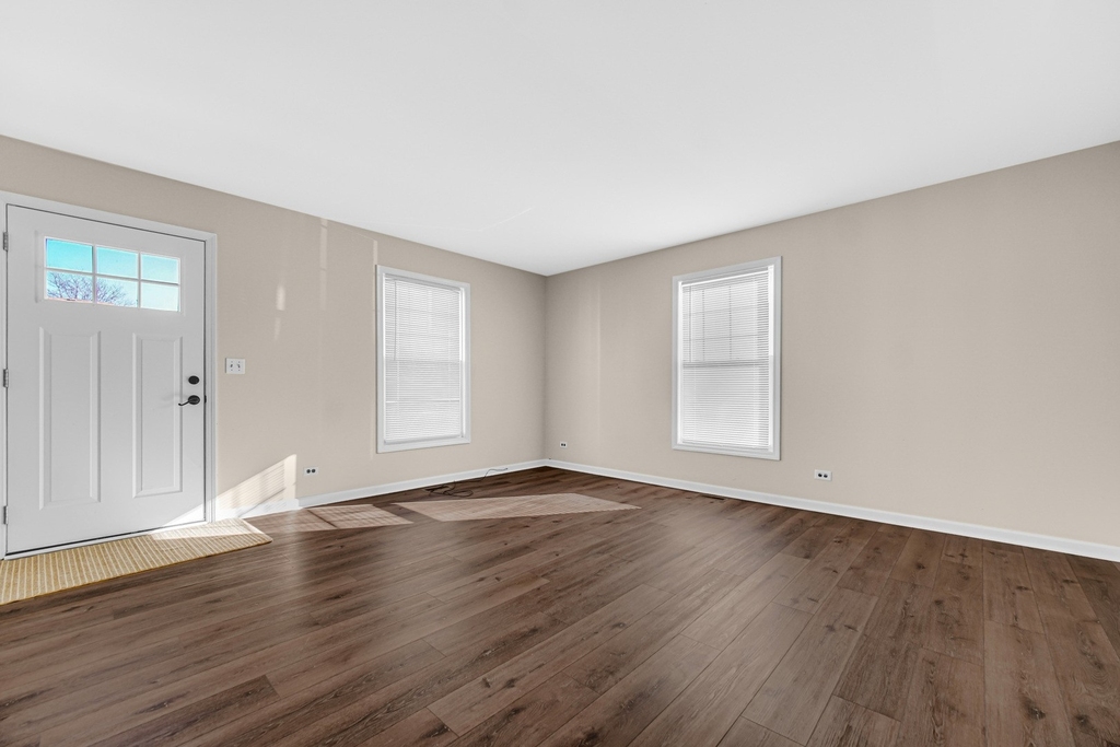 315 Farmingdale Circle - Photo 6