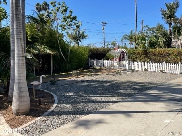 2474 Santa Ana Ave - Photo 1