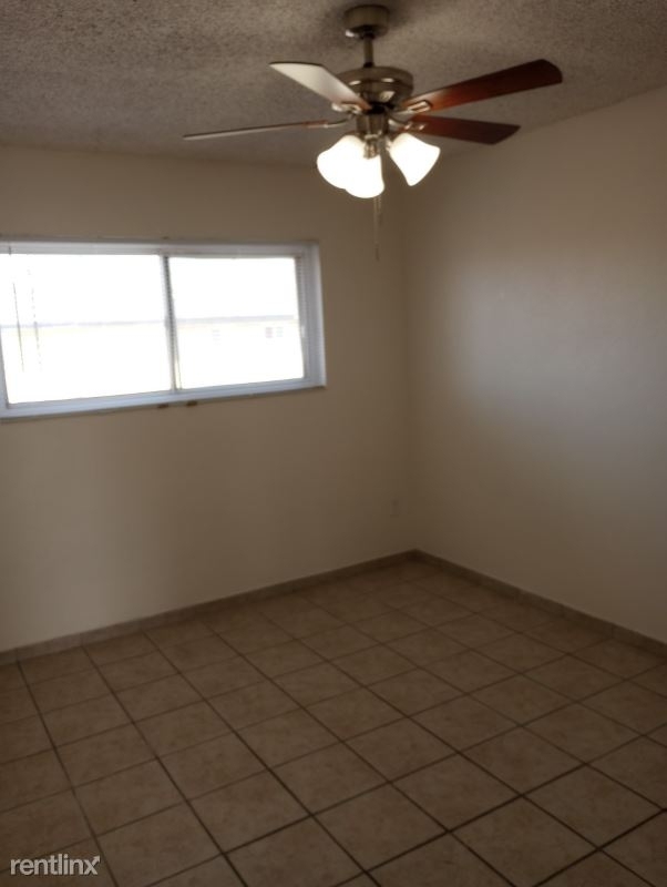 1520 Palm Dr 14 - Photo 7