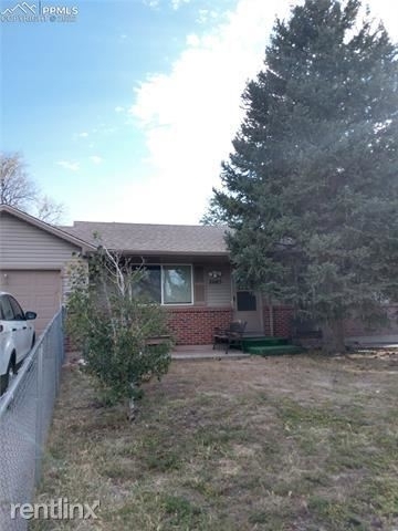 2085 R Addison Street - Photo 1