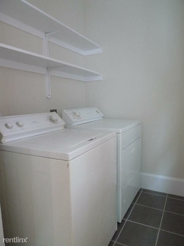 12 Wensley St # 10 - Photo 6