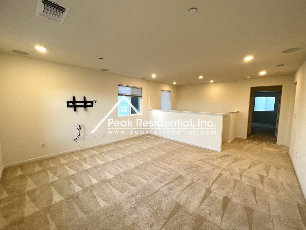 5225 Kankakee Dr - Photo 13