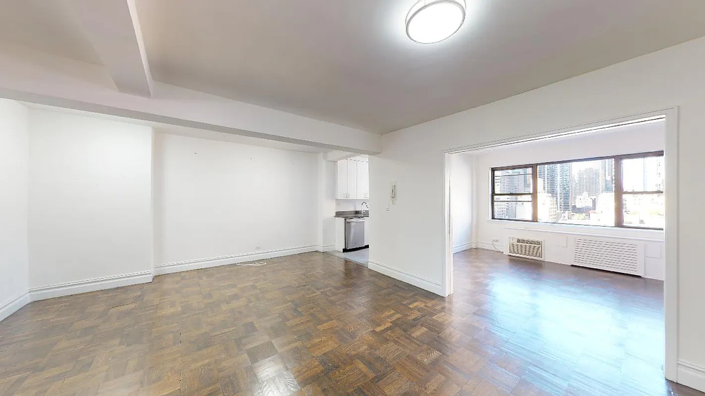 20 Beekman Place - Photo 10