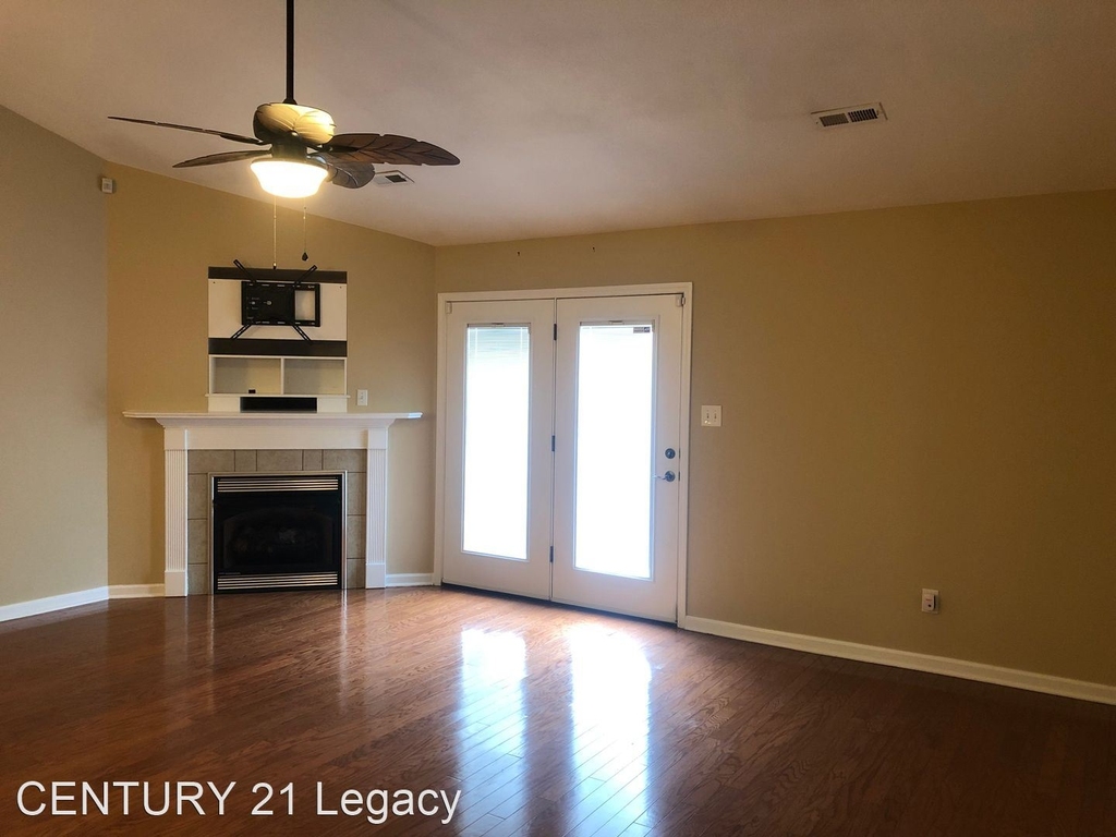 8801 Carriage House Way - 8801 Carriage House Way - Photo 1