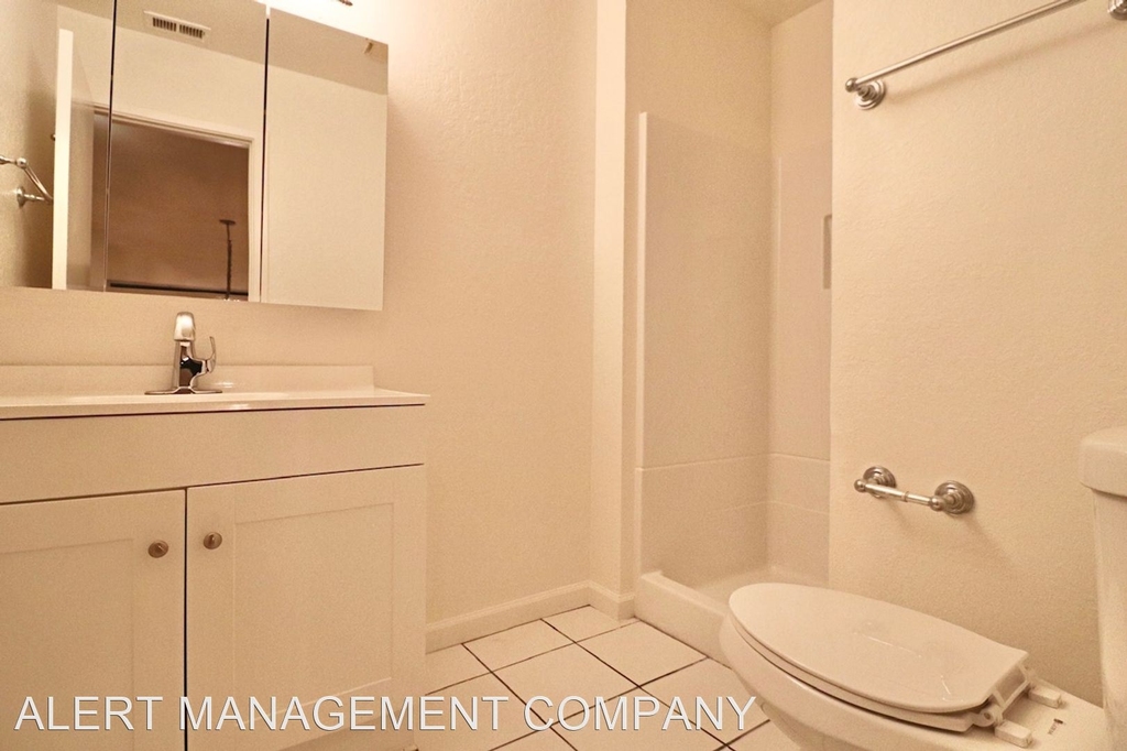 5251 Seabreeze Way - Photo 20