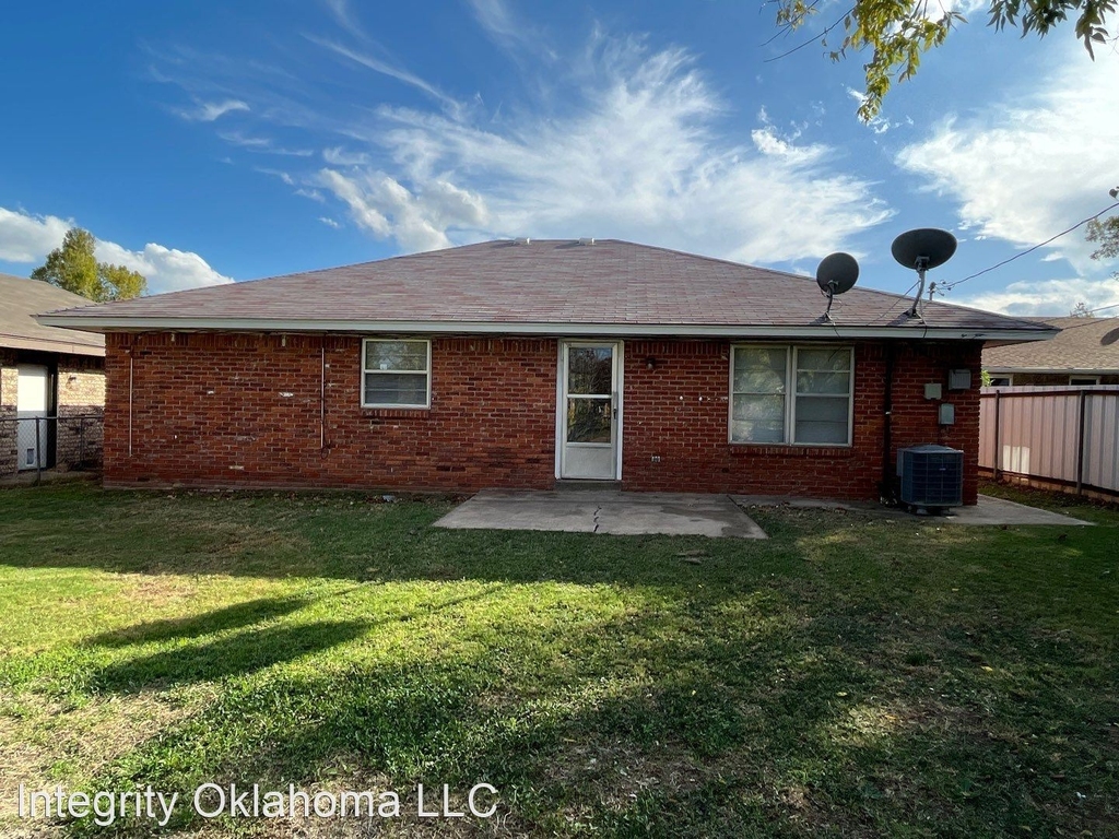 2417 Flair Dr - Photo 25