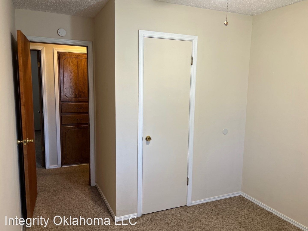 2417 Flair Dr - Photo 27