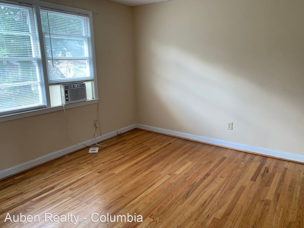 3201 Wilmot Avenue Apartment 2 - Photo 4