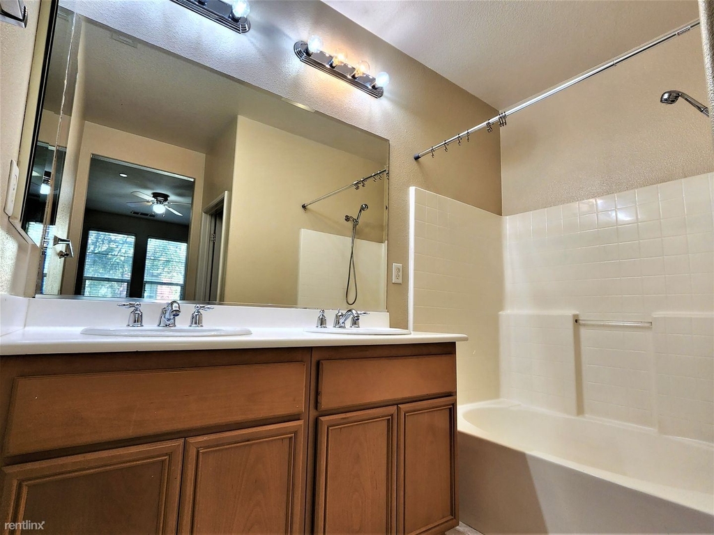 1800 E Lakeshore Dr. #1701 - Photo 11