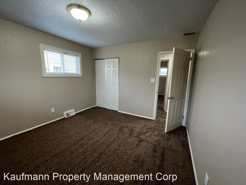 226 W Hollis Lane - Photo 6