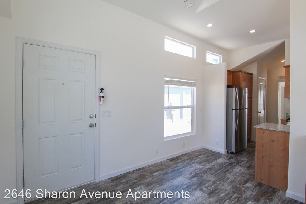 2646 Sharon Avenue - Photo 10