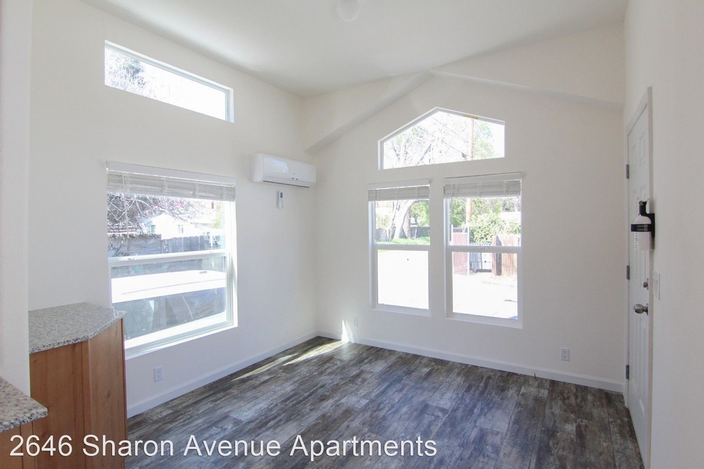 2646 Sharon Avenue - Photo 11