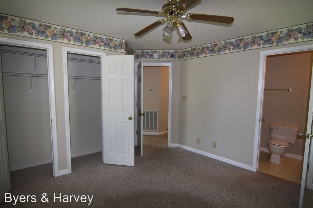 2424 Sphinx Court - Photo 13