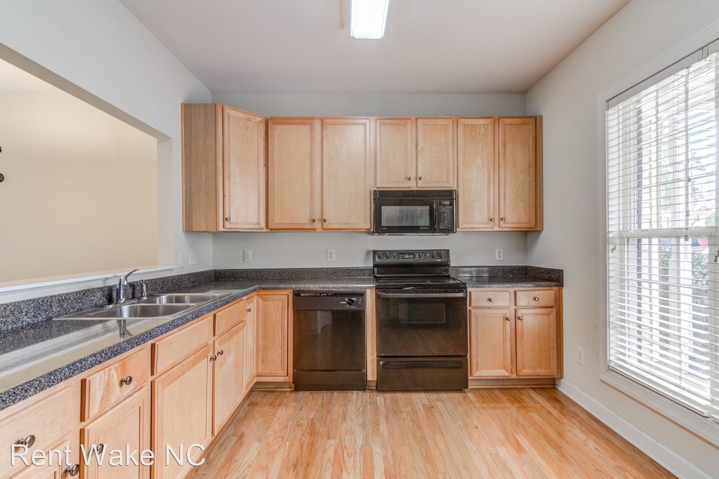 9005 Grassington Way - Photo 1