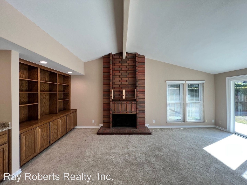 11352 Weatherby Rd - Photo 25