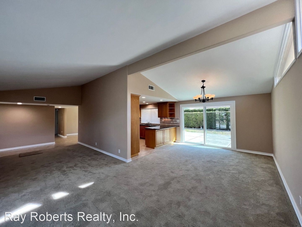 11352 Weatherby Rd - Photo 28