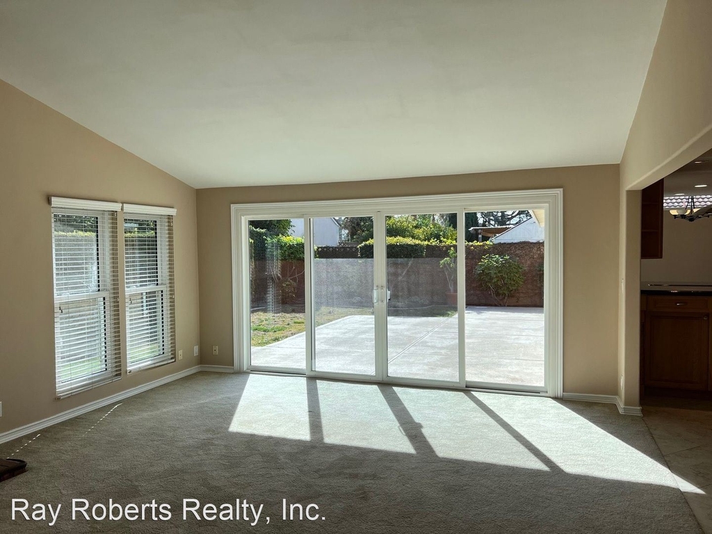 11352 Weatherby Rd - Photo 24