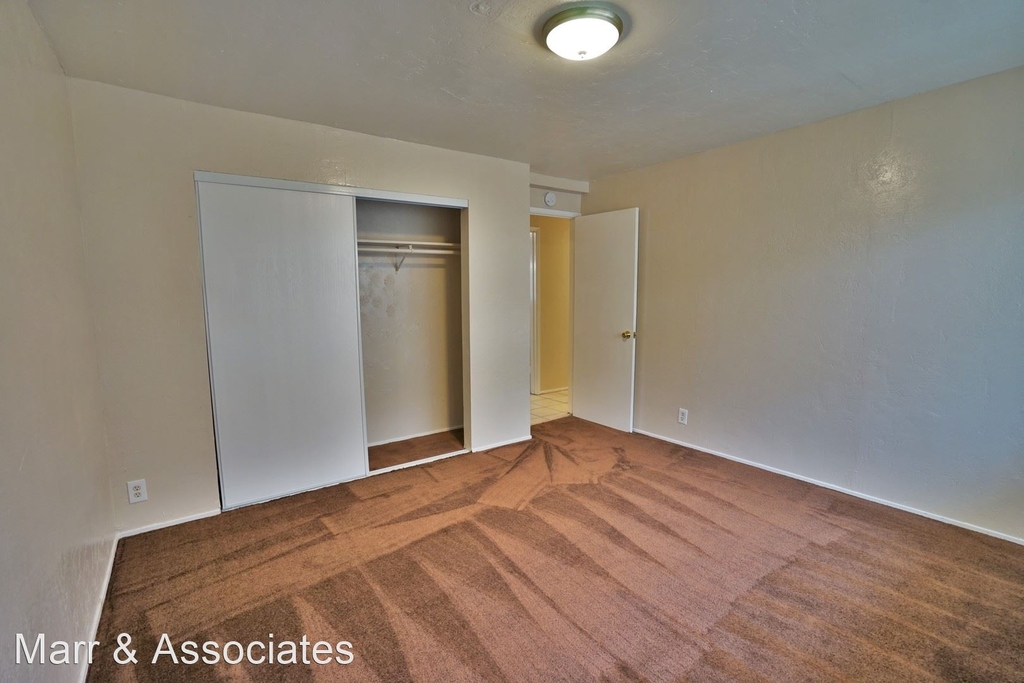 3806 39th Ave - Photo 4