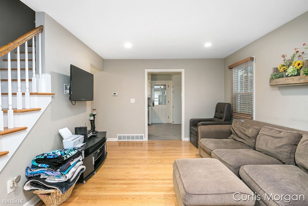 1527 Powers Ave Nw - Photo 4