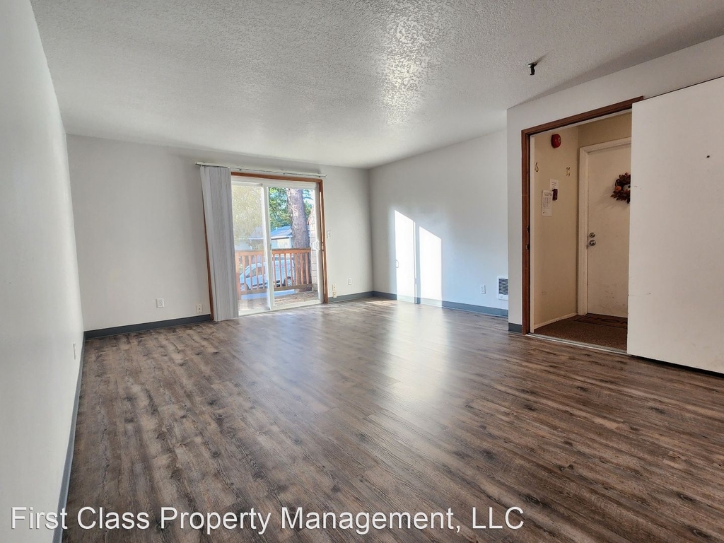 9555 Sw Hall Blvd, Unit 16 - Photo 5