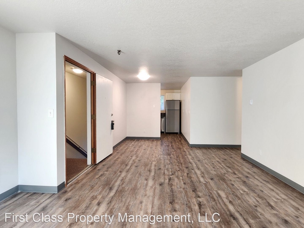 9555 Sw Hall Blvd, Unit 16 - Photo 1