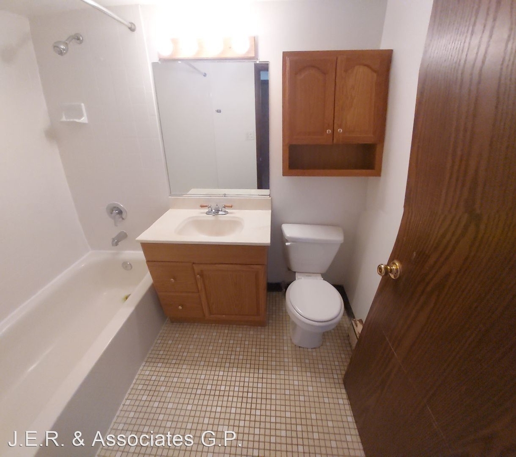 4900 Butterfield Rd - Photo 7