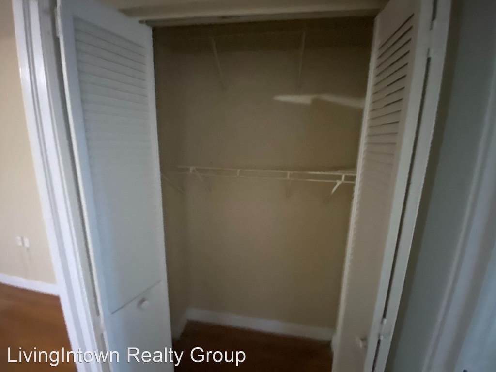 705 Piedmont Avenue - Photo 2