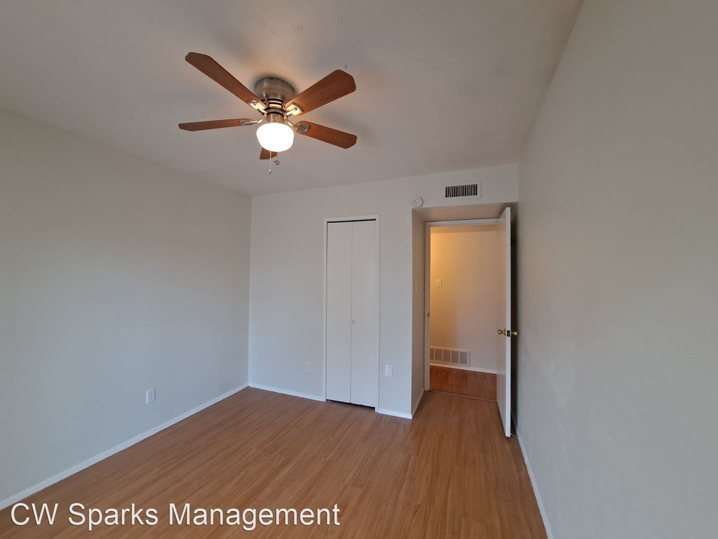 7410 Oakmore Drive - Photo 14