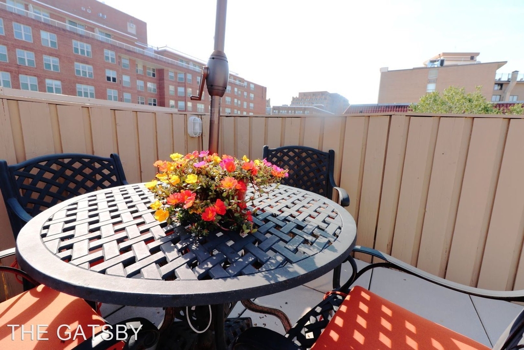 1515 O Street, Nw - Photo 8