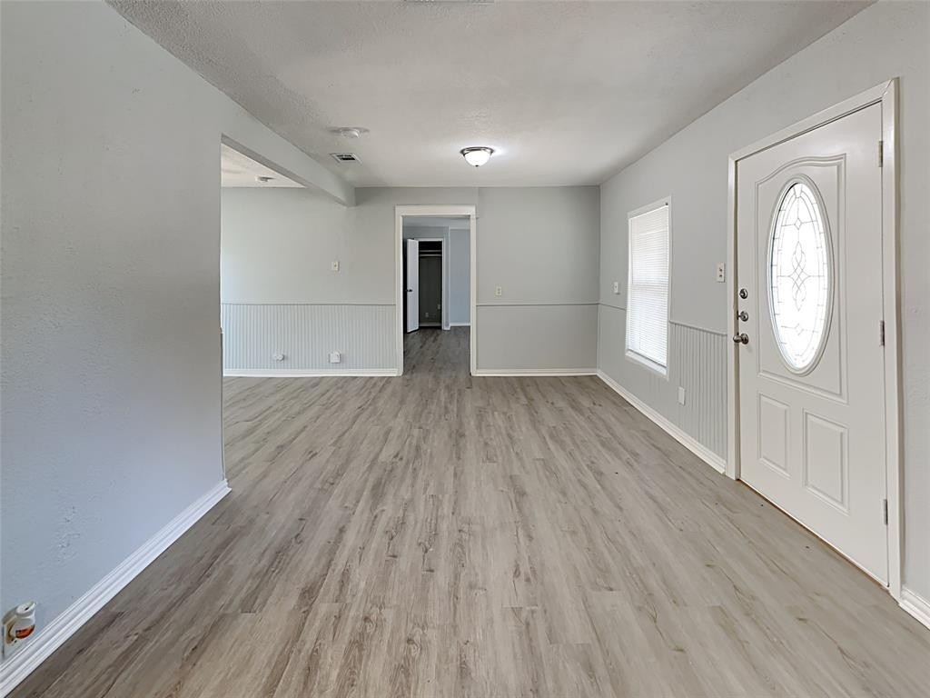 1405 Granbury Street - Photo 1