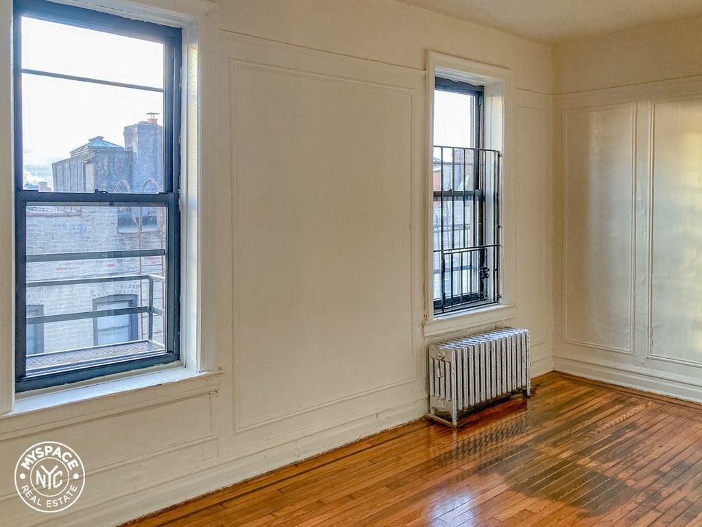 262 East 55th Street - Photo 7