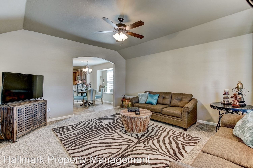 8905 Sw 55th Street - Photo 7