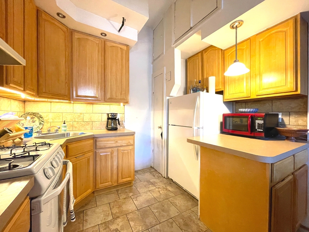 246 West 137th Street - Photo 2