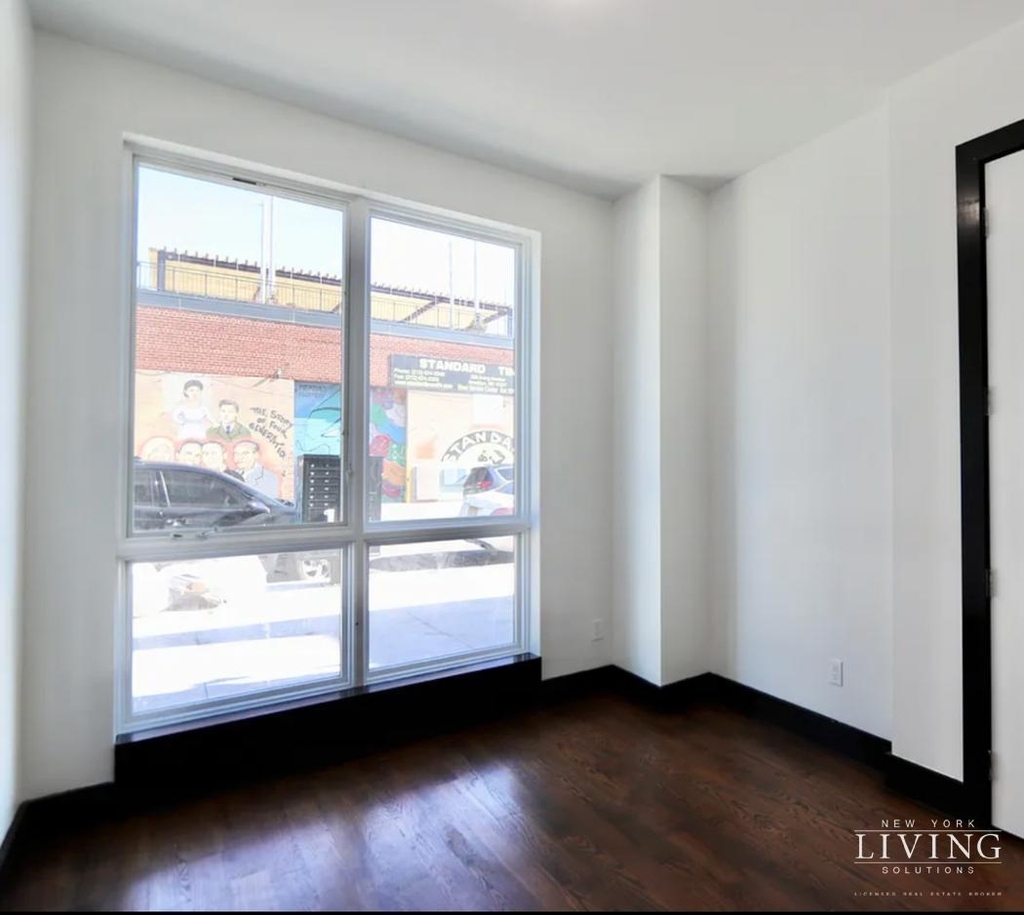 340 Irving Avenue - Photo 19