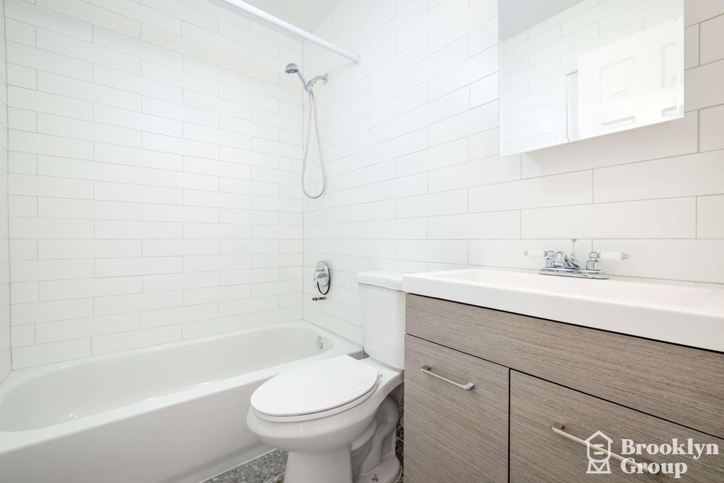 241 Vernon Avenue - Photo 14