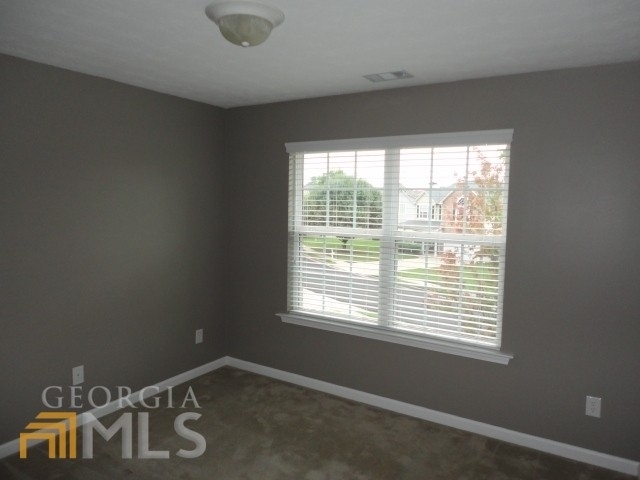 284 Sunderland Way - Photo 8